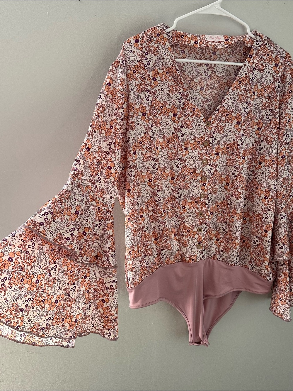 Women’s Large Bodysuit pink lily bellsleeve L XL floral oversized